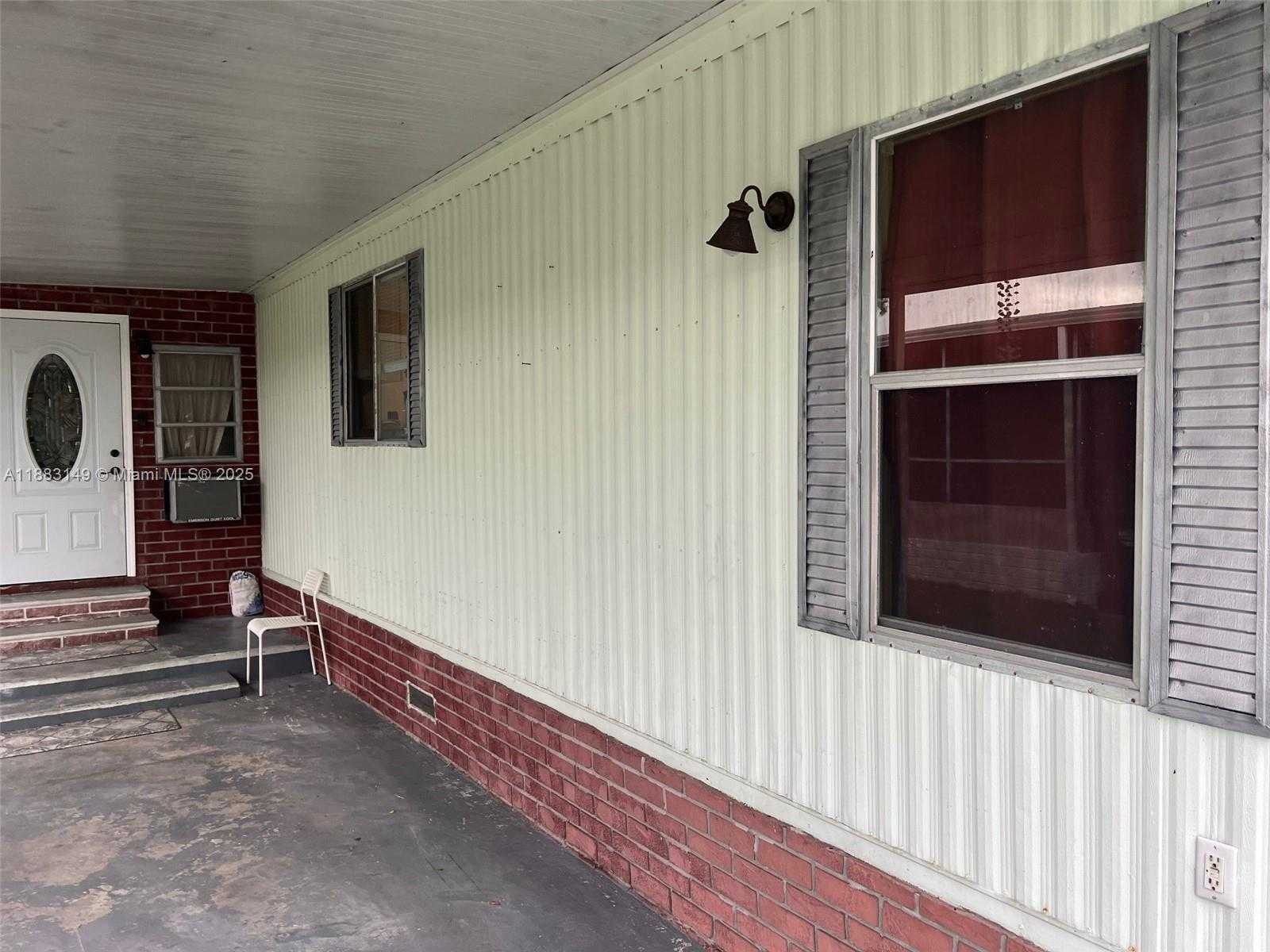 Small Image of 21521 NORTH WEST 7TH ST, Pembroke Pines Number 3