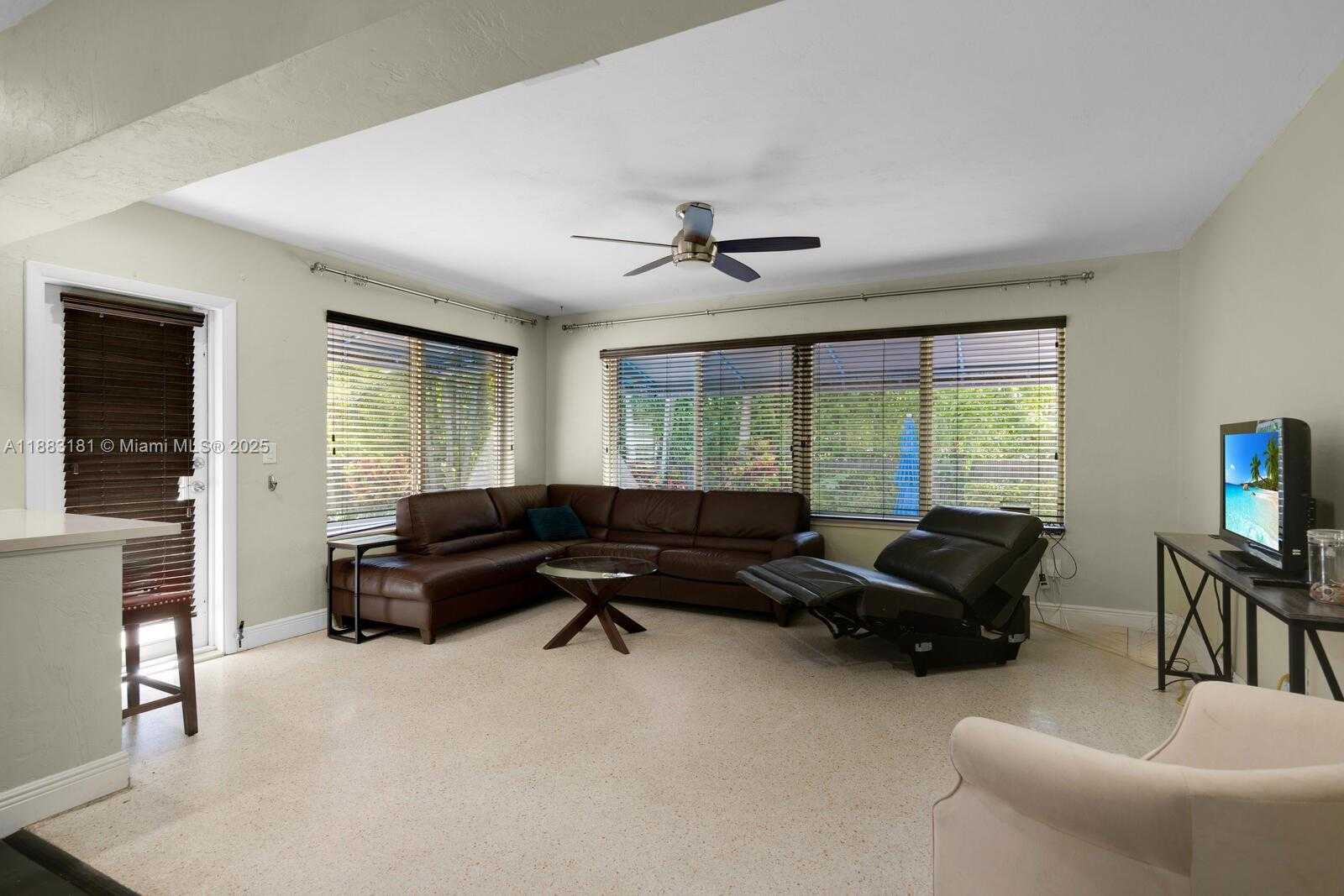 Small Image of 100 NORTH EAST 123RD ST, North Miami Number 15
