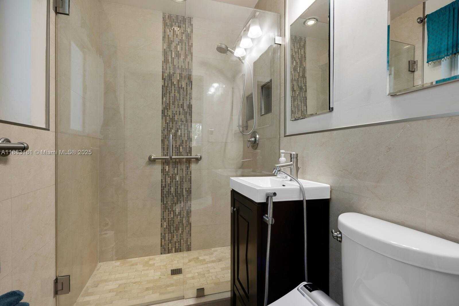Small Image of 100 NORTH EAST 123RD ST, North Miami Number 18