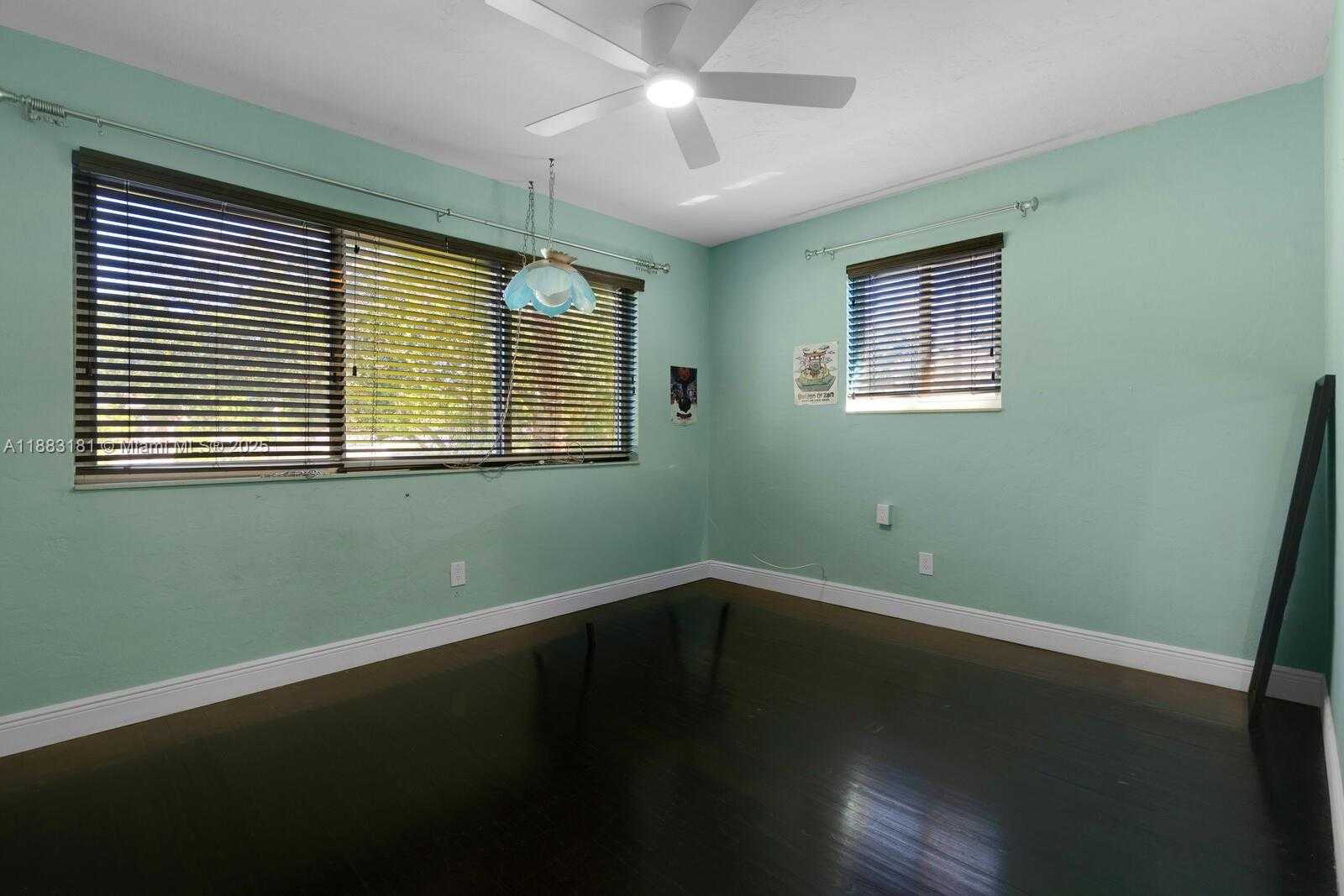 Small Image of 100 NORTH EAST 123RD ST, North Miami Number 19