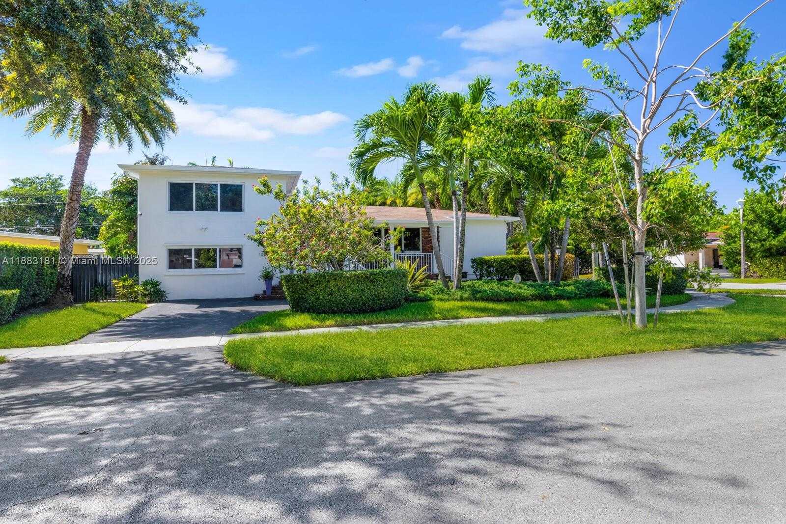 Small Image of 100 NORTH EAST 123RD ST, North Miami Number 2