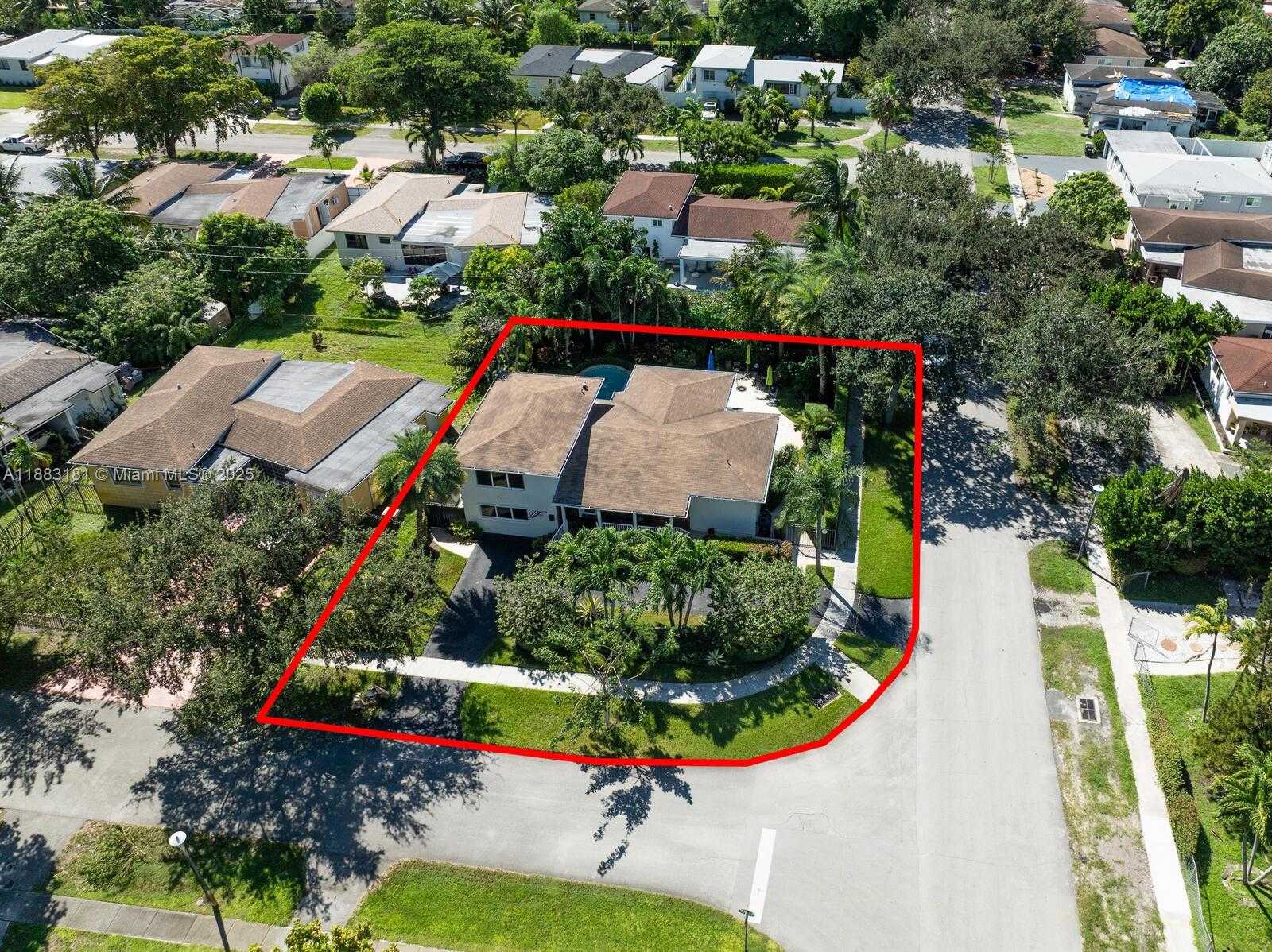 Small Image of 100 NORTH EAST 123RD ST, North Miami Number 27