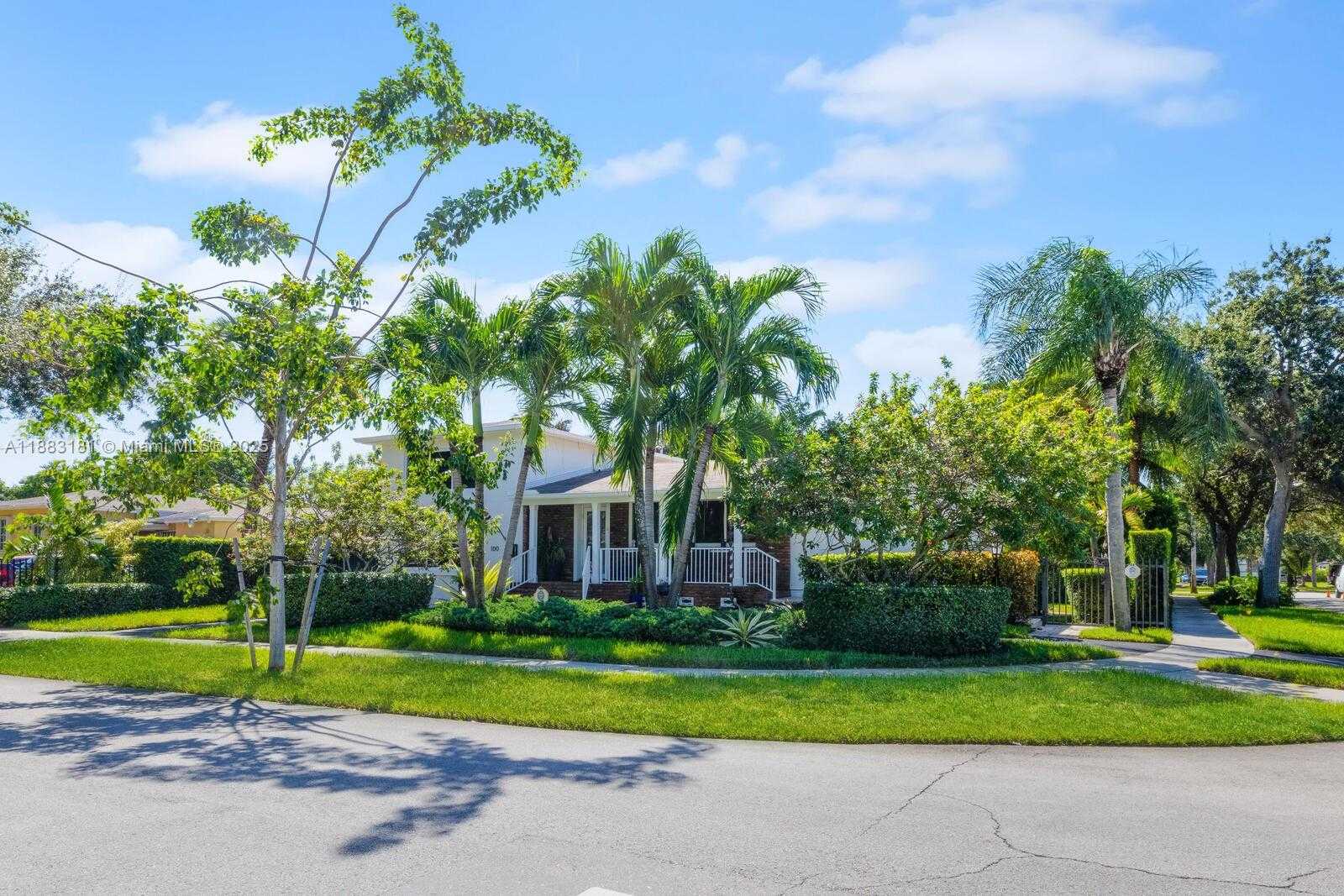 Small Image of 100 NORTH EAST 123RD ST, North Miami Number 3