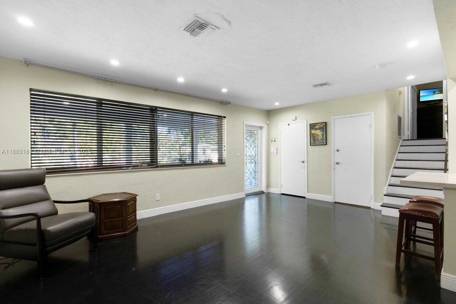 Small Image of 100 NORTH EAST 123RD ST, North Miami Number 7