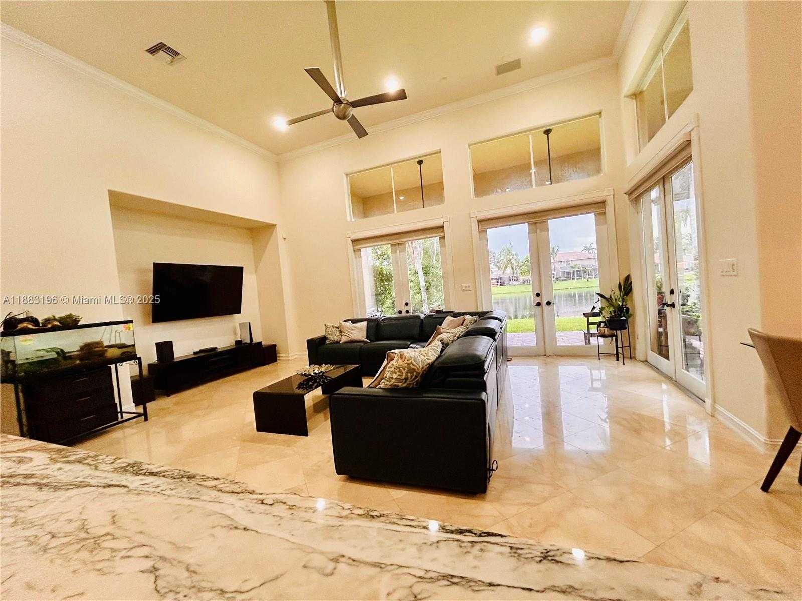 Small Image of 13742 NORTH WEST 11TH CT, Pembroke Pines Number 27