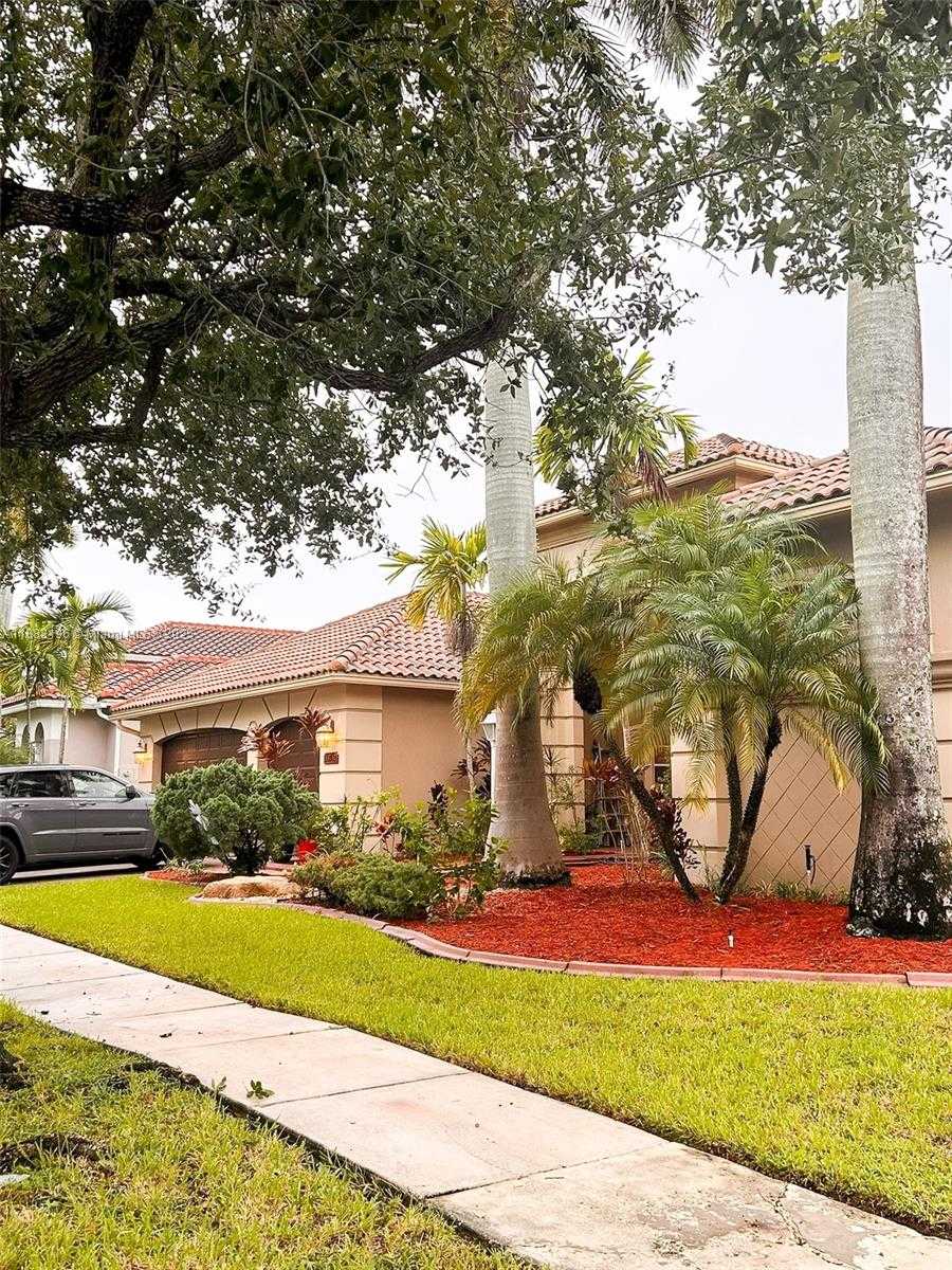 Small Image of 13742 NORTH WEST 11TH CT, Pembroke Pines Number 30