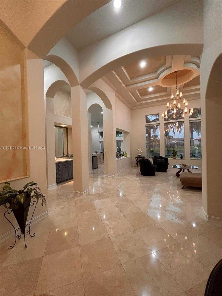 Small Image of 13742 NORTH WEST 11TH CT, Pembroke Pines Number 4