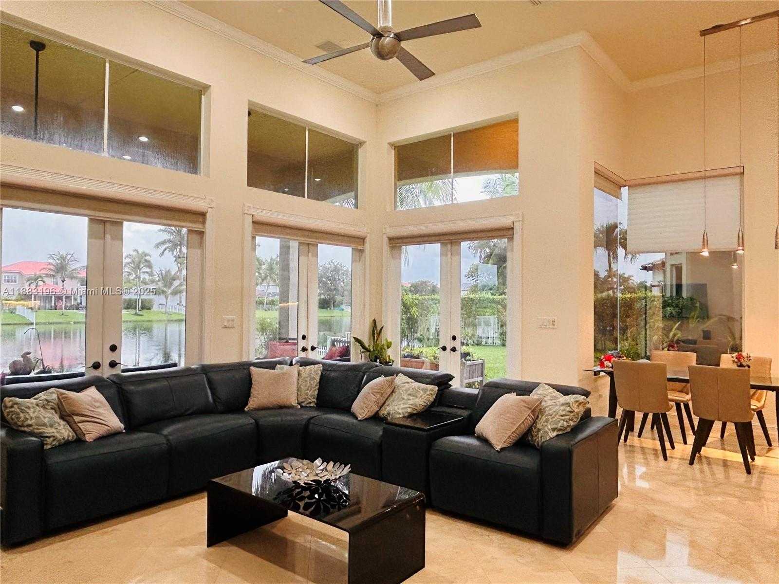 Small Image of 13742 NORTH WEST 11TH CT, Pembroke Pines Number 8