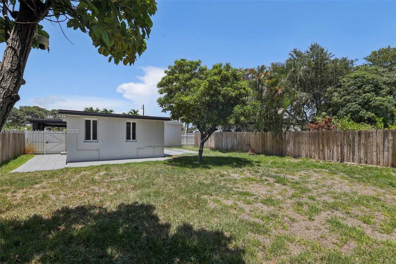 Small Image of 232 SOUTH WEST 22ND ST, Fort Lauderdale Number 10