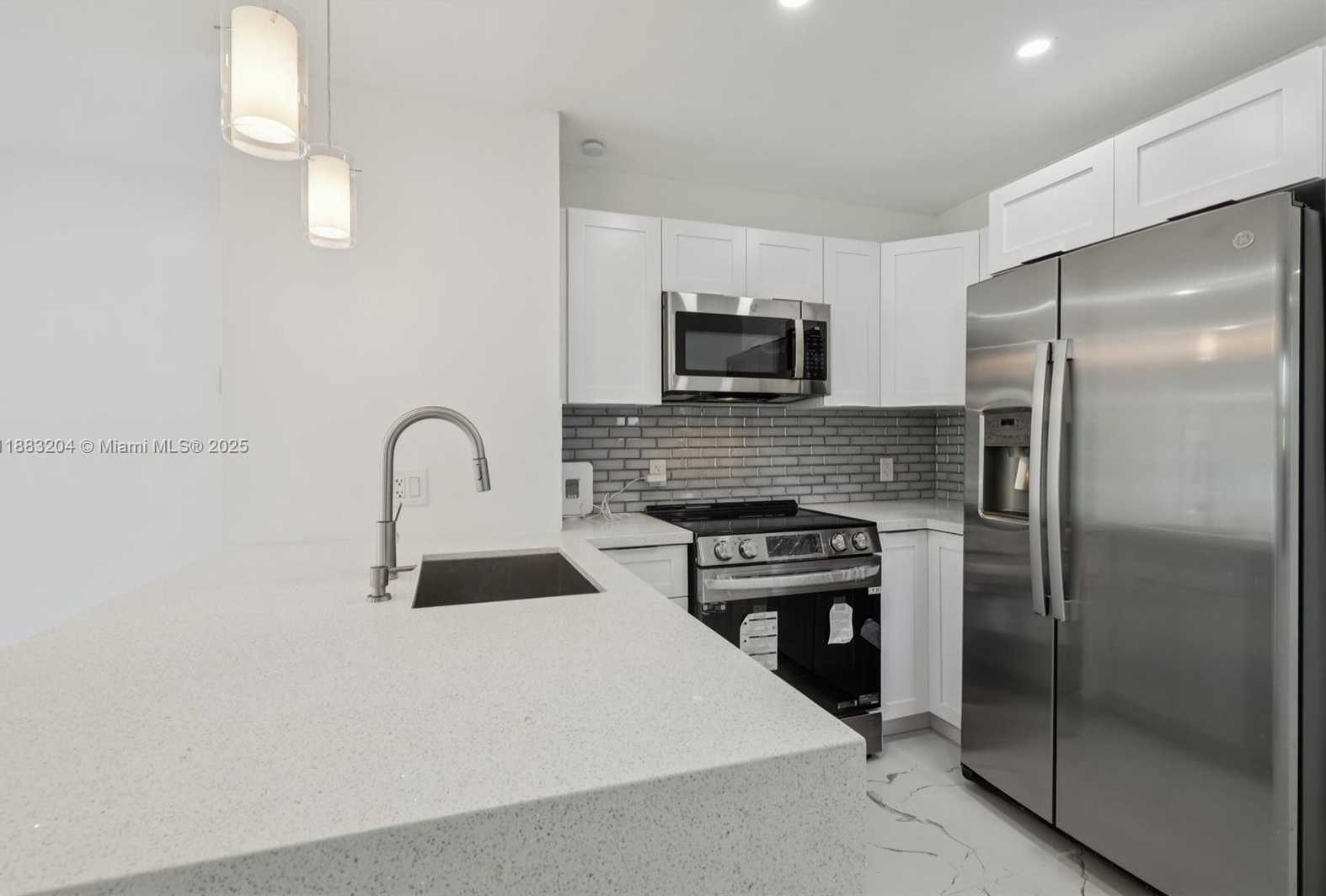 Small Image of 232 SOUTH WEST 22ND ST, Fort Lauderdale Number 20