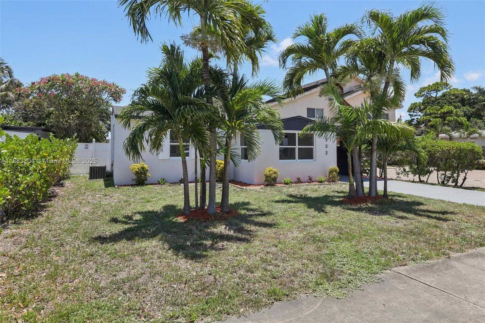 Small Image of 232 SOUTH WEST 22ND ST, Fort Lauderdale Number 5