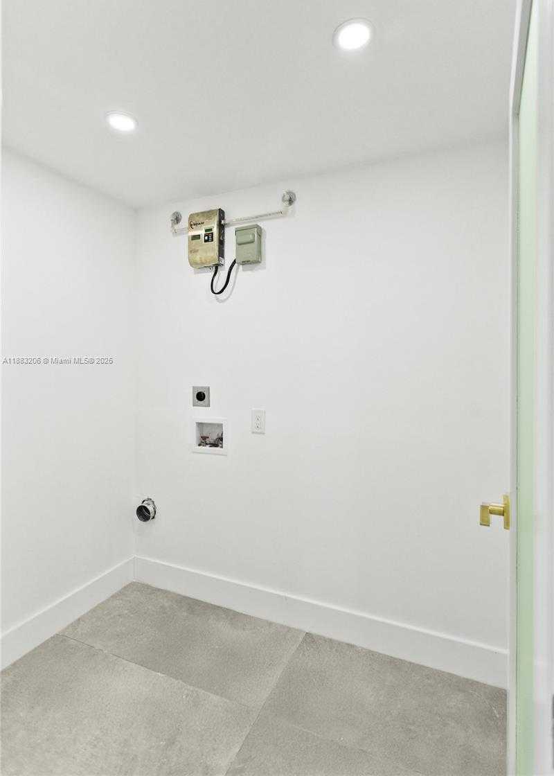 Small Image of 1042 NORTH WEST 13TH ST, Fort Lauderdale Number 39