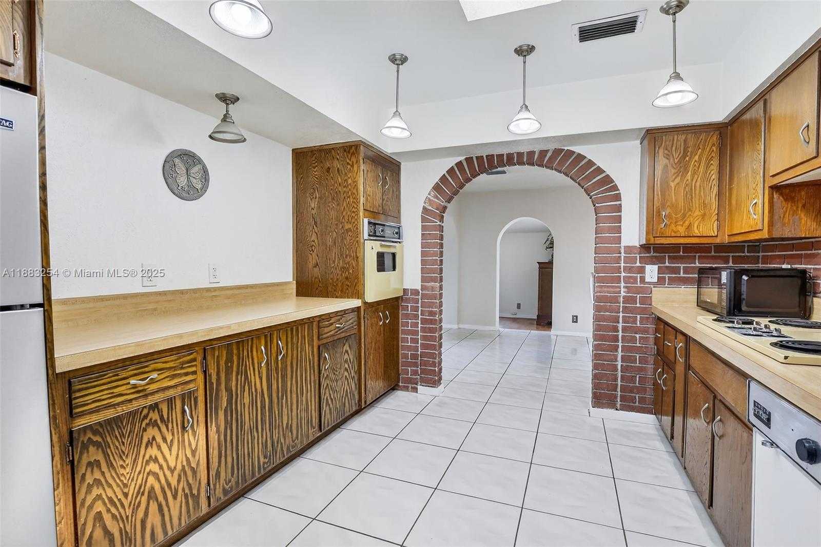 Small Image of 5260 REDWOOD CT, Plantation Number 13