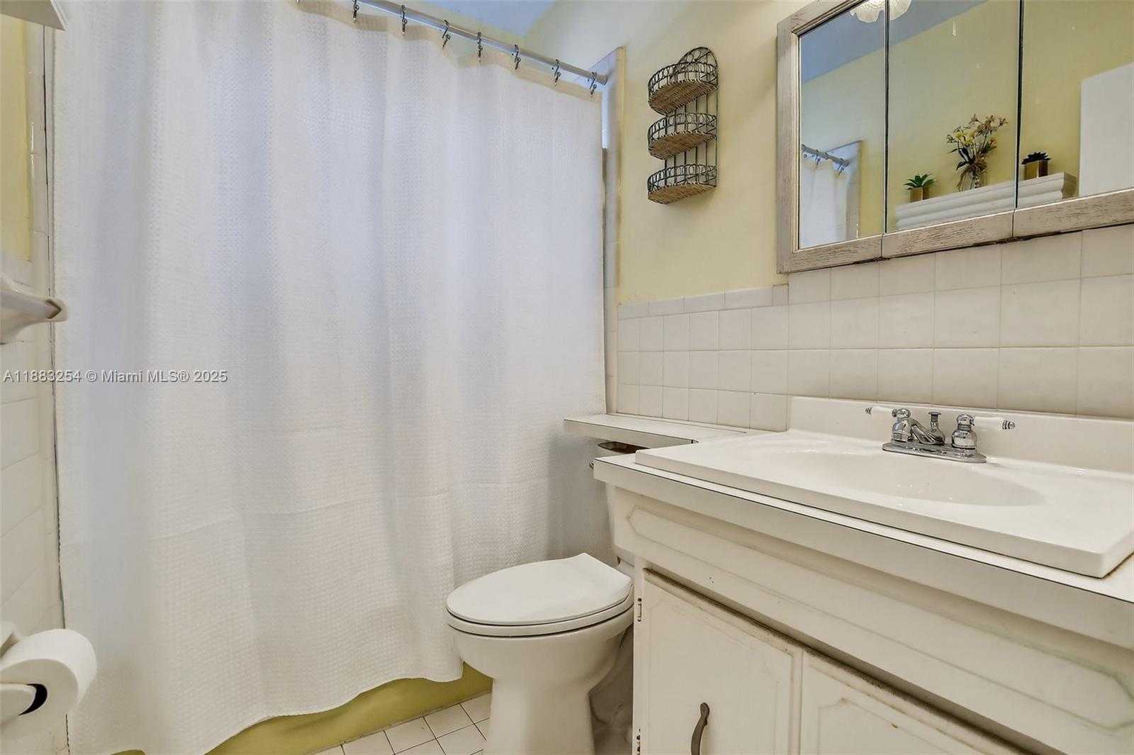 Small Image of 5260 REDWOOD CT, Plantation Number 14