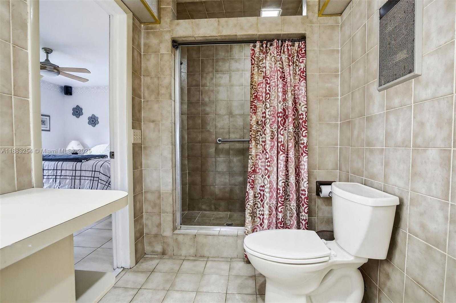 Small Image of 5260 REDWOOD CT, Plantation Number 18