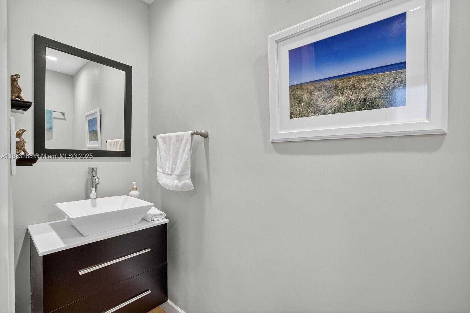 Small Image of 301 NORTH EAST 48TH ST, Oakland Park Number 23