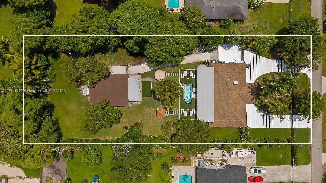 Small Image of 14401 SOUTH WEST 23RD ST, Davie Number 12