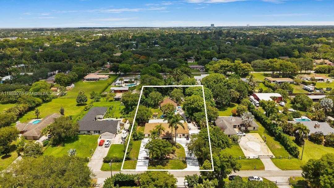 Small Image of 14401 SOUTH WEST 23RD ST, Davie Number 14