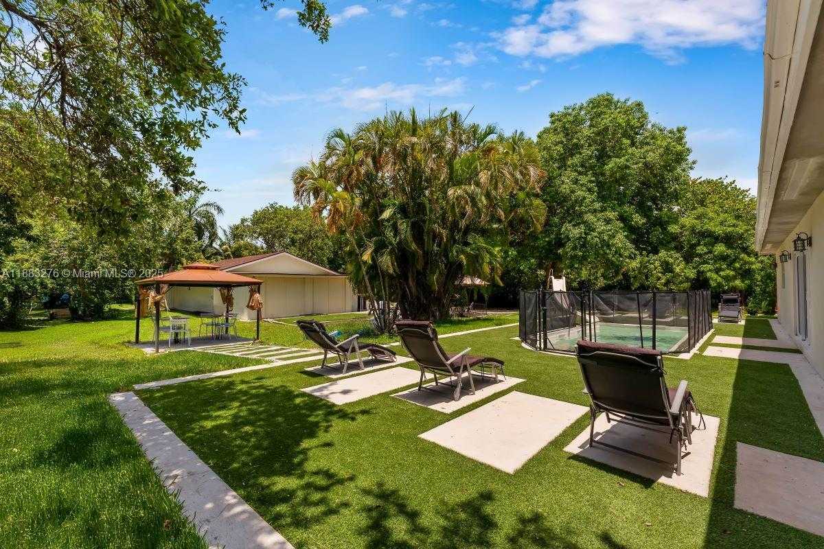 Small Image of 14401 SOUTH WEST 23RD ST, Davie Number 21