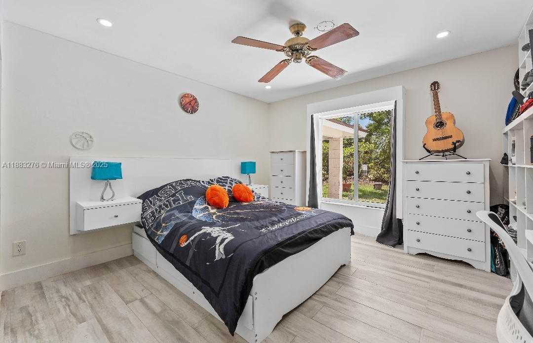 Small Image of 14401 SOUTH WEST 23RD ST, Davie Number 28