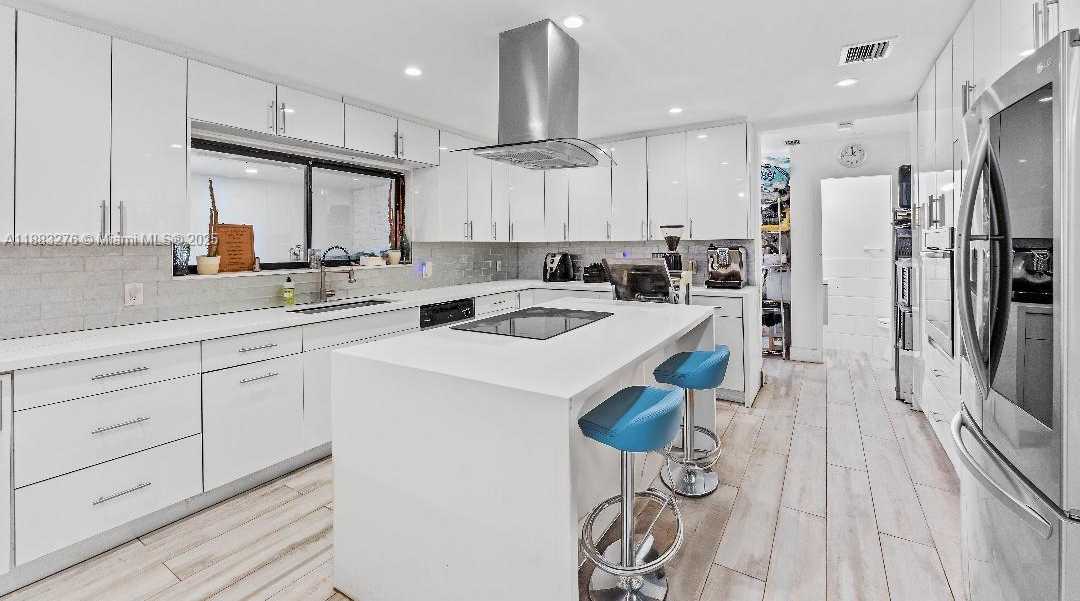 Small Image of 14401 SOUTH WEST 23RD ST, Davie Number 5