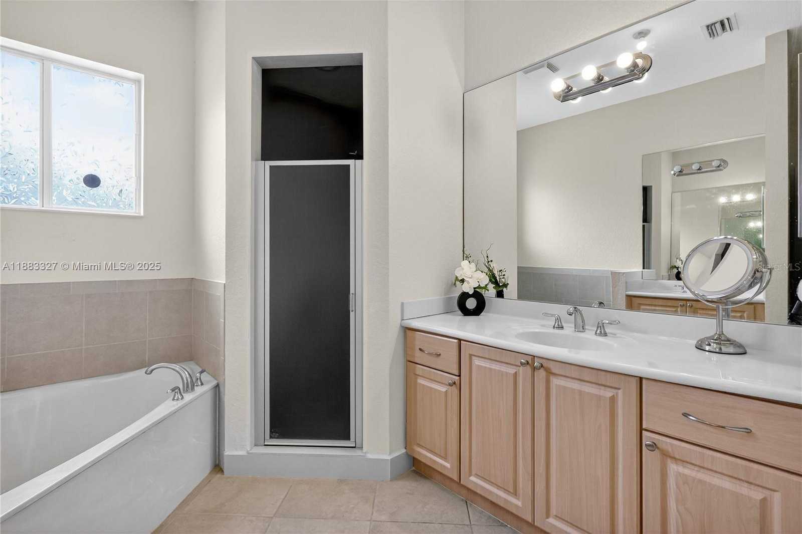 Small Image of 27601 SOUTH WEST 152ND CT, Homestead Number 11