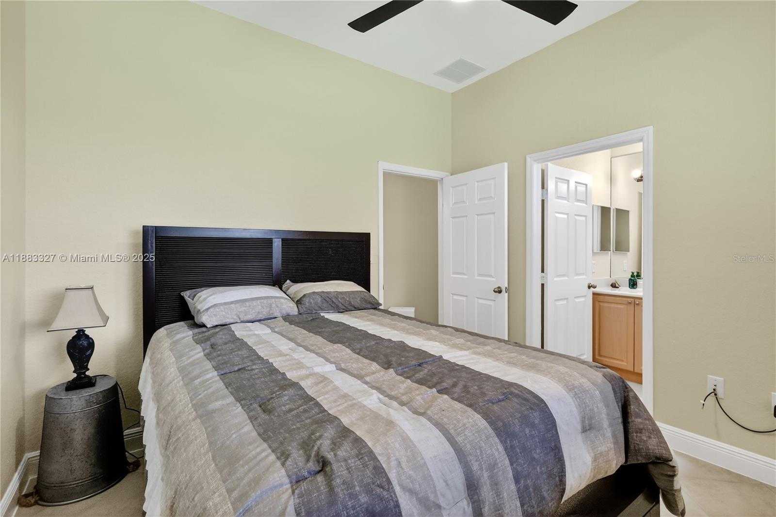Small Image of 27601 SOUTH WEST 152ND CT, Homestead Number 14
