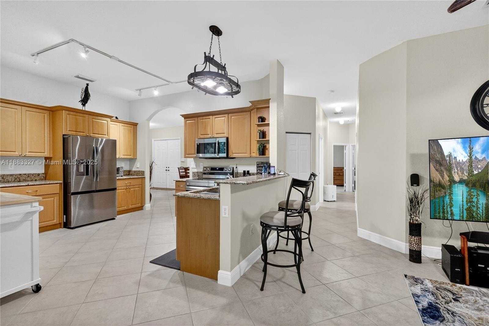 Small Image of 27601 SOUTH WEST 152ND CT, Homestead Number 2