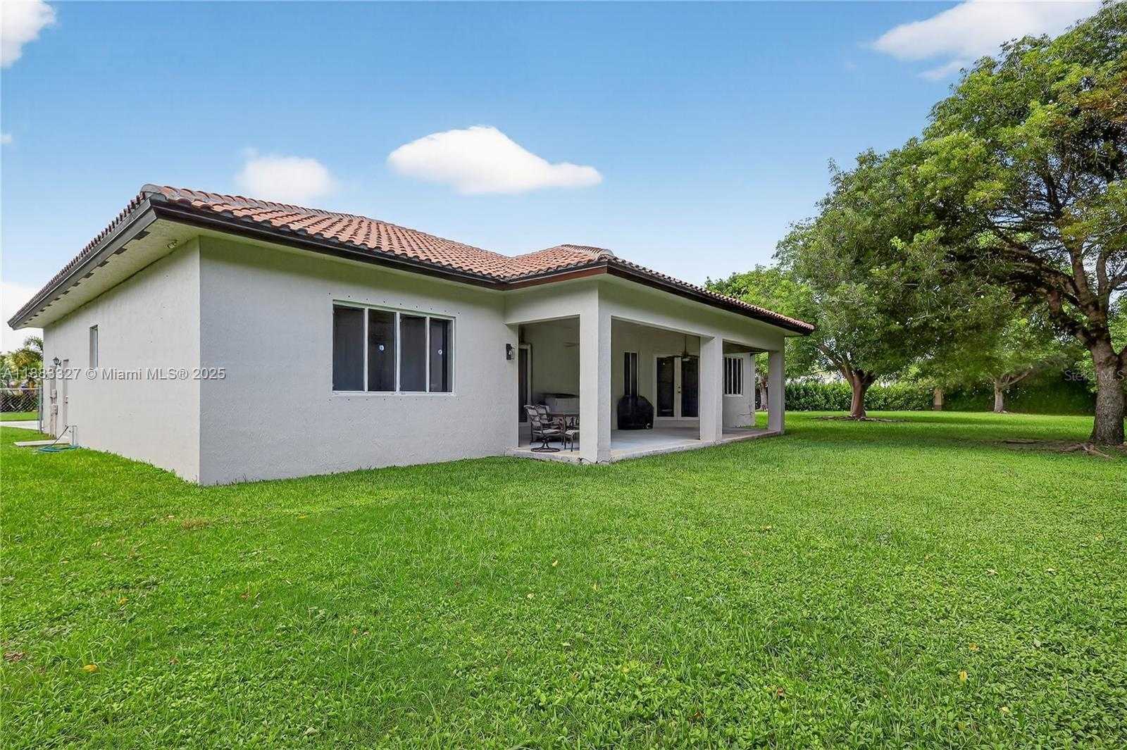 Small Image of 27601 SOUTH WEST 152ND CT, Homestead Number 29