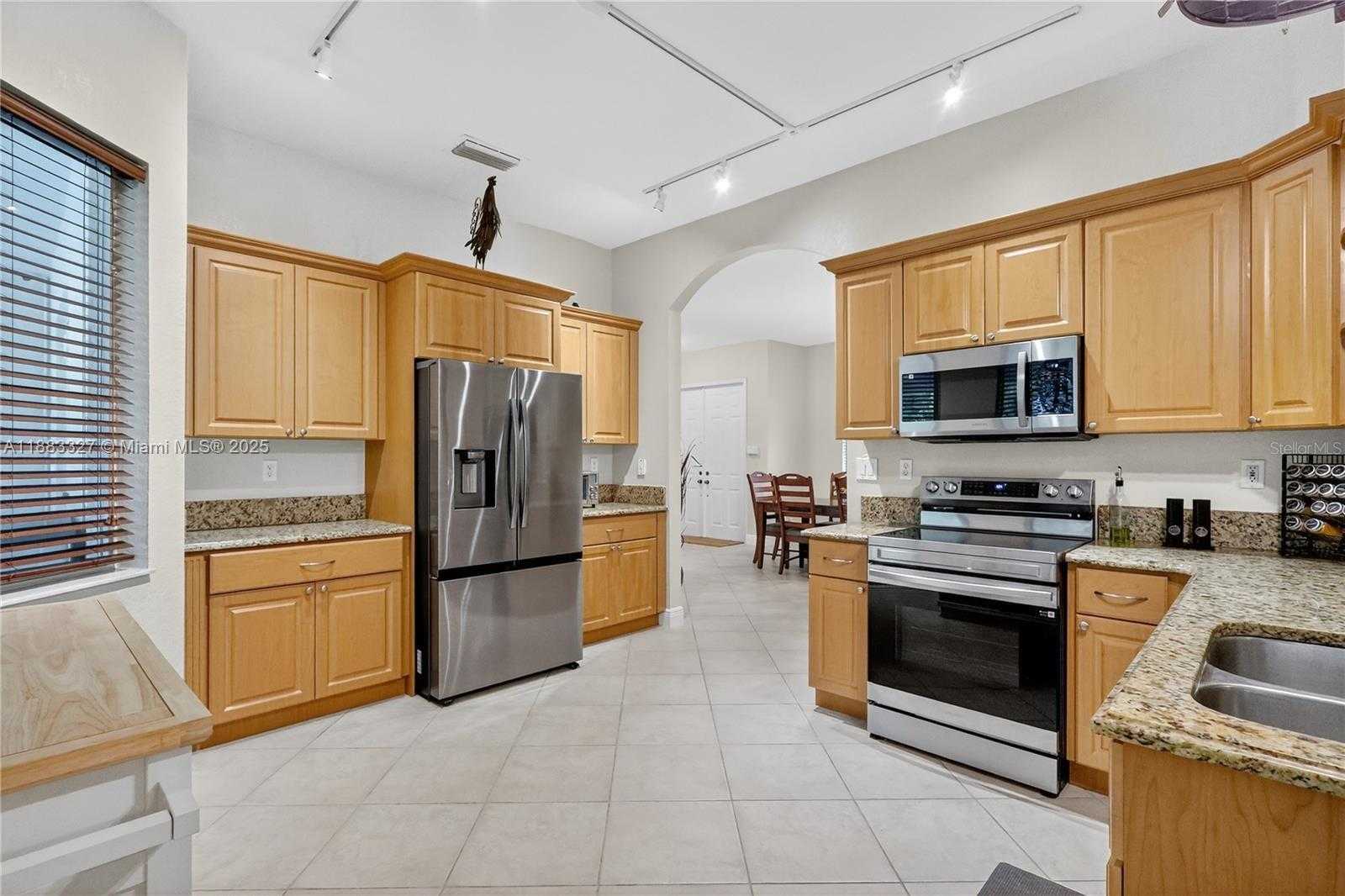 Small Image of 27601 SOUTH WEST 152ND CT, Homestead Number 7