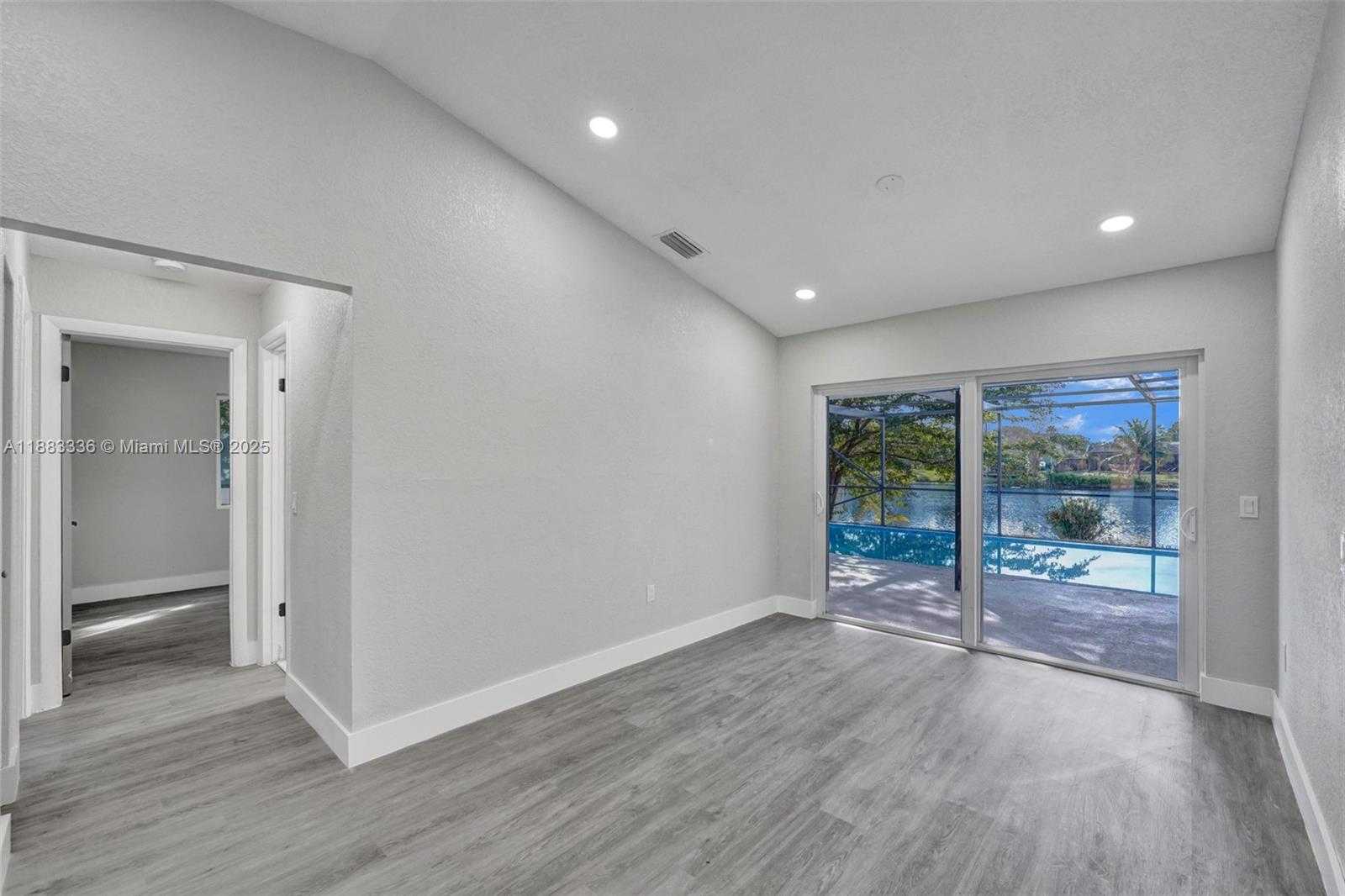 Small Image of 8400 NORTH WEST 7TH ST, Pembroke Pines Number 11