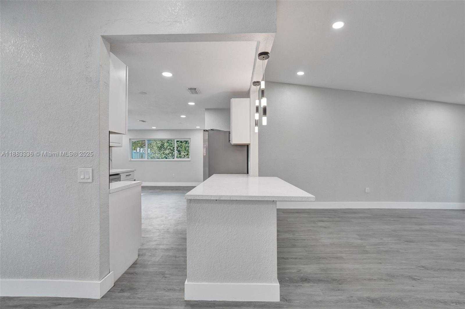 Small Image of 8400 NORTH WEST 7TH ST, Pembroke Pines Number 13
