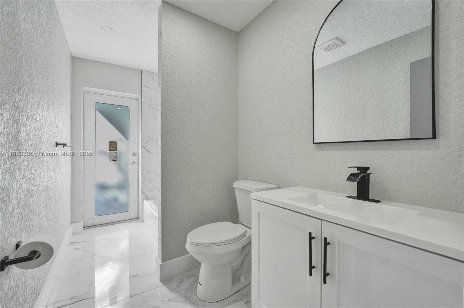 Small Image of 8400 NORTH WEST 7TH ST, Pembroke Pines Number 21
