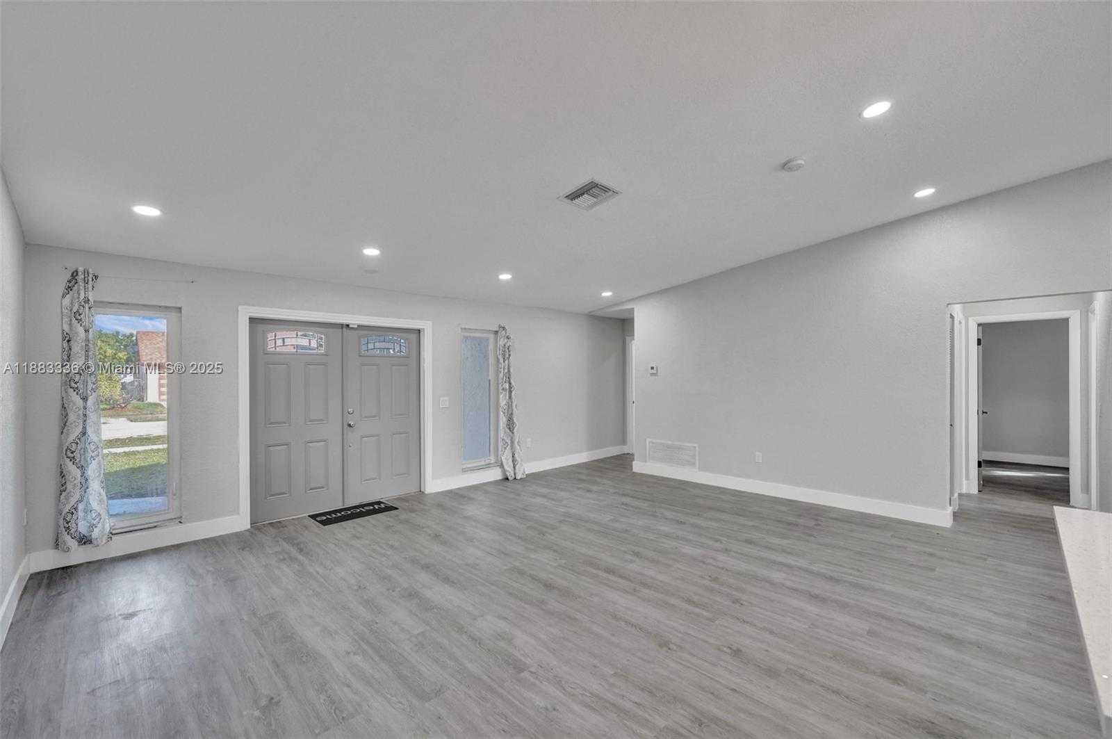 Small Image of 8400 NORTH WEST 7TH ST, Pembroke Pines Number 7