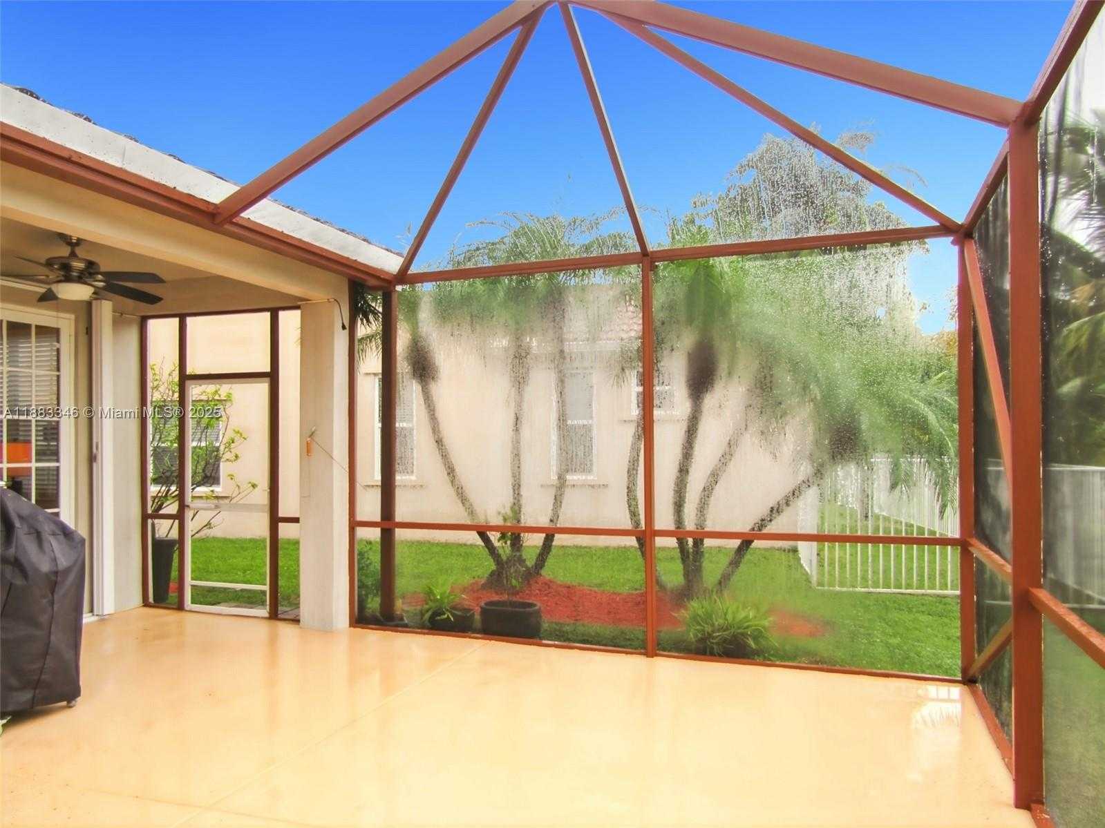 Small Image of 869 SAND CREEK CIR, Weston Number 16