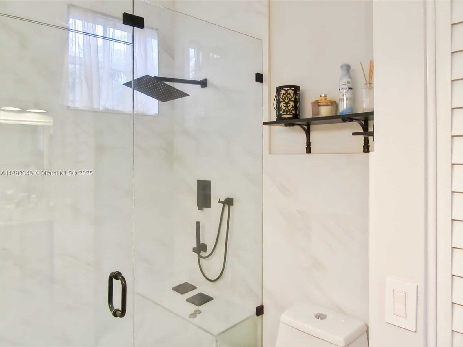 Small Image of 869 SAND CREEK CIR, Weston Number 21