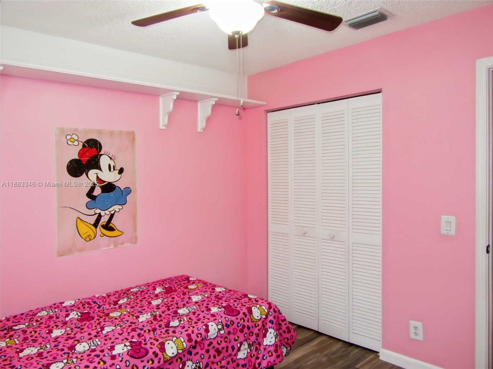 Small Image of 869 SAND CREEK CIR, Weston Number 26