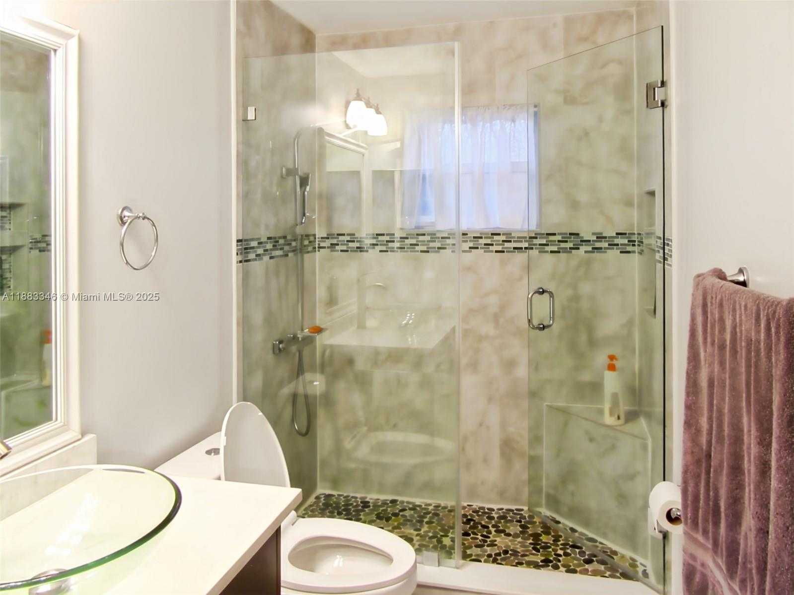 Small Image of 869 SAND CREEK CIR, Weston Number 29
