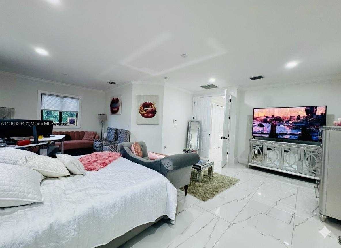 Small Image of 7408 SOUTH WEST 189TH ST, Cutler Bay Number 16