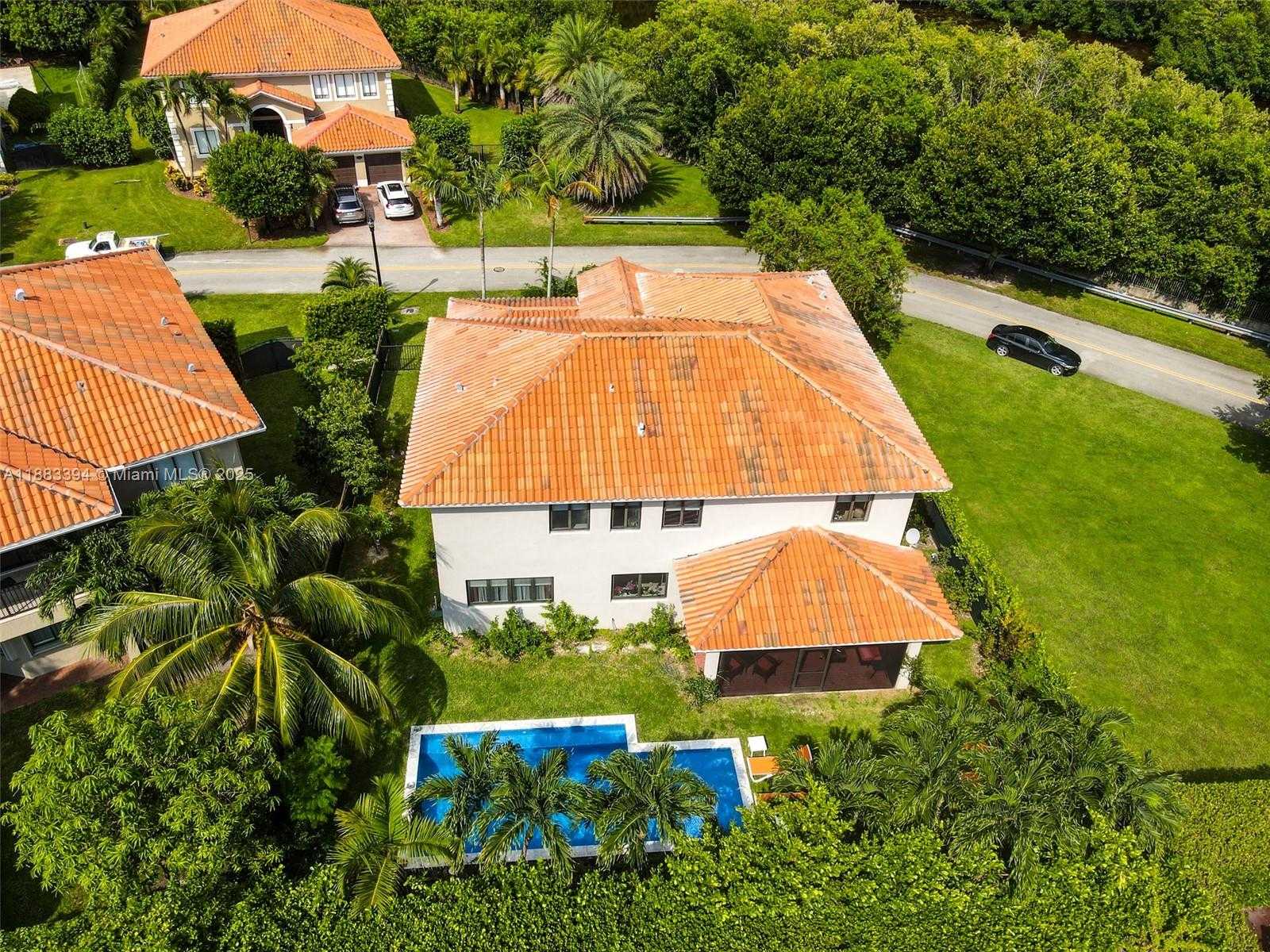 Small Image of 7408 SOUTH WEST 189TH ST, Cutler Bay Number 2