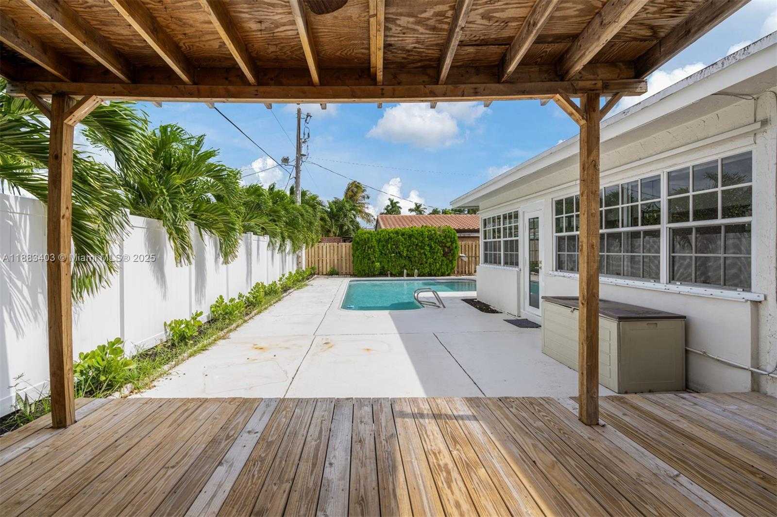 Small Image of 2505 NORTH EAST 35TH DR, Fort Lauderdale Number 15
