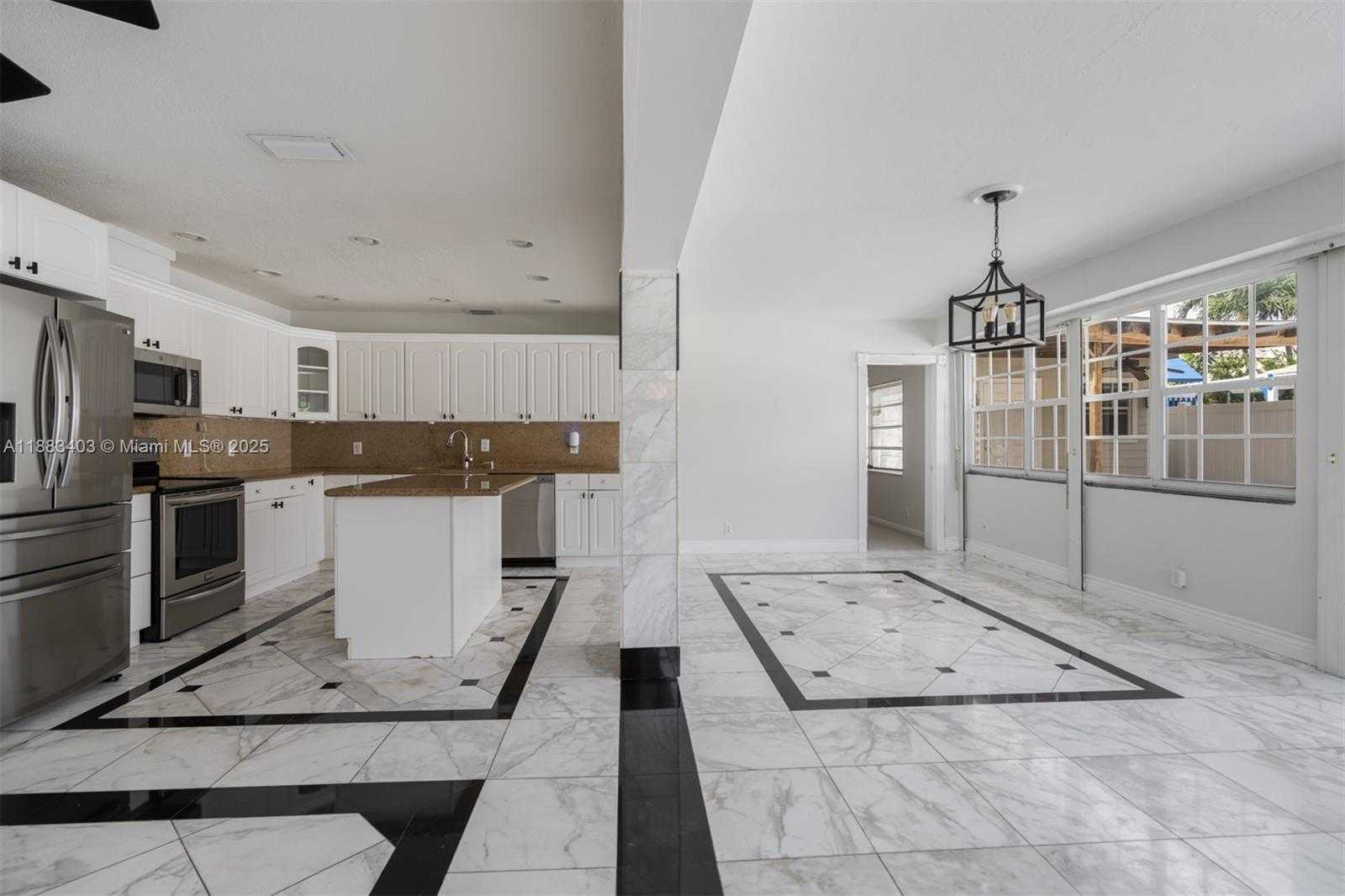 Small Image of 2505 NORTH EAST 35TH DR, Fort Lauderdale Number 7