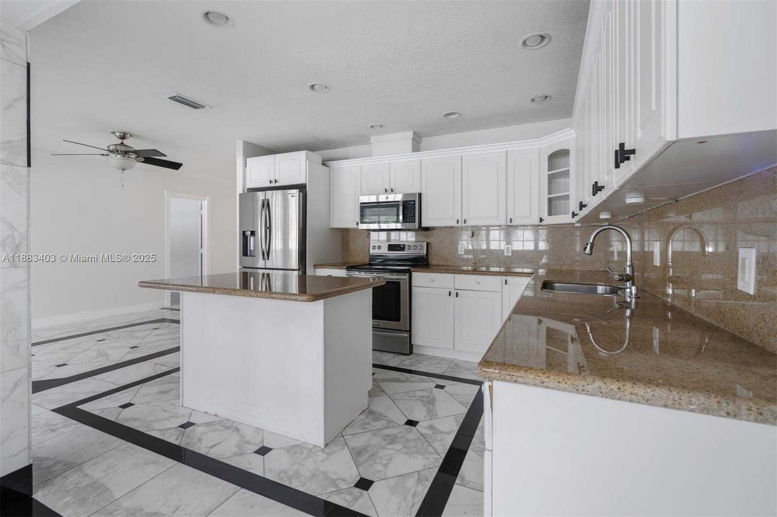 Small Image of 2505 NORTH EAST 35TH DR, Fort Lauderdale Number 8