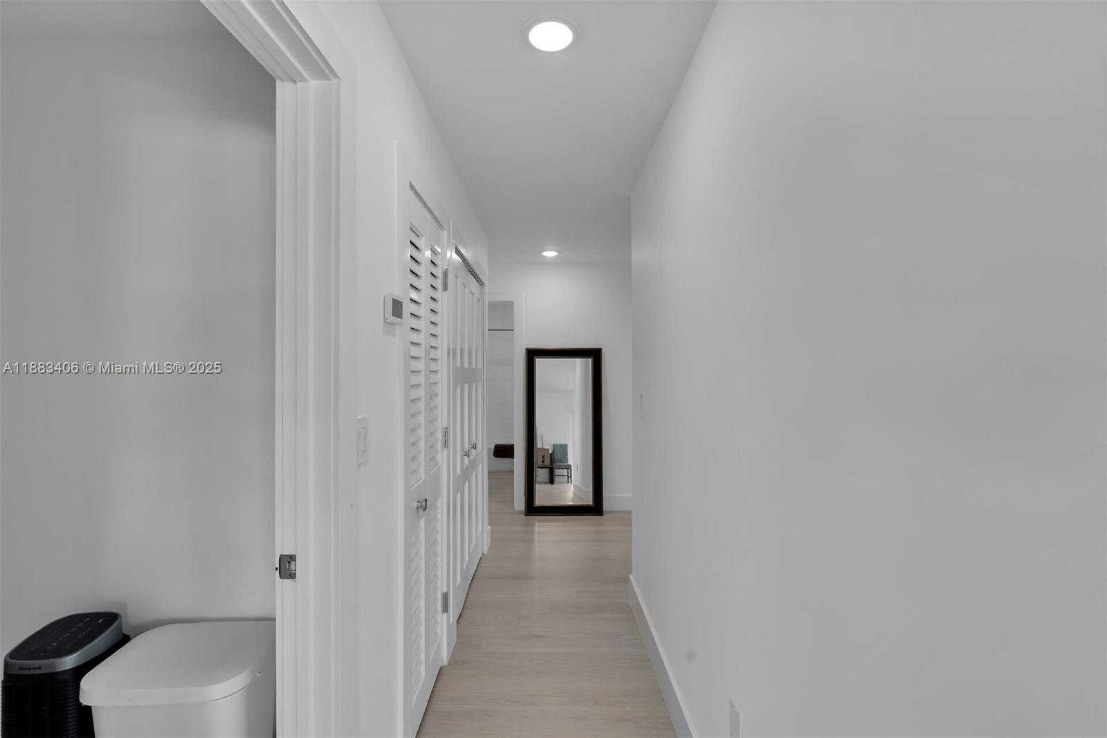 Small Image of 64 WEST PLAZA DEL SOL, Islamorada Number 17