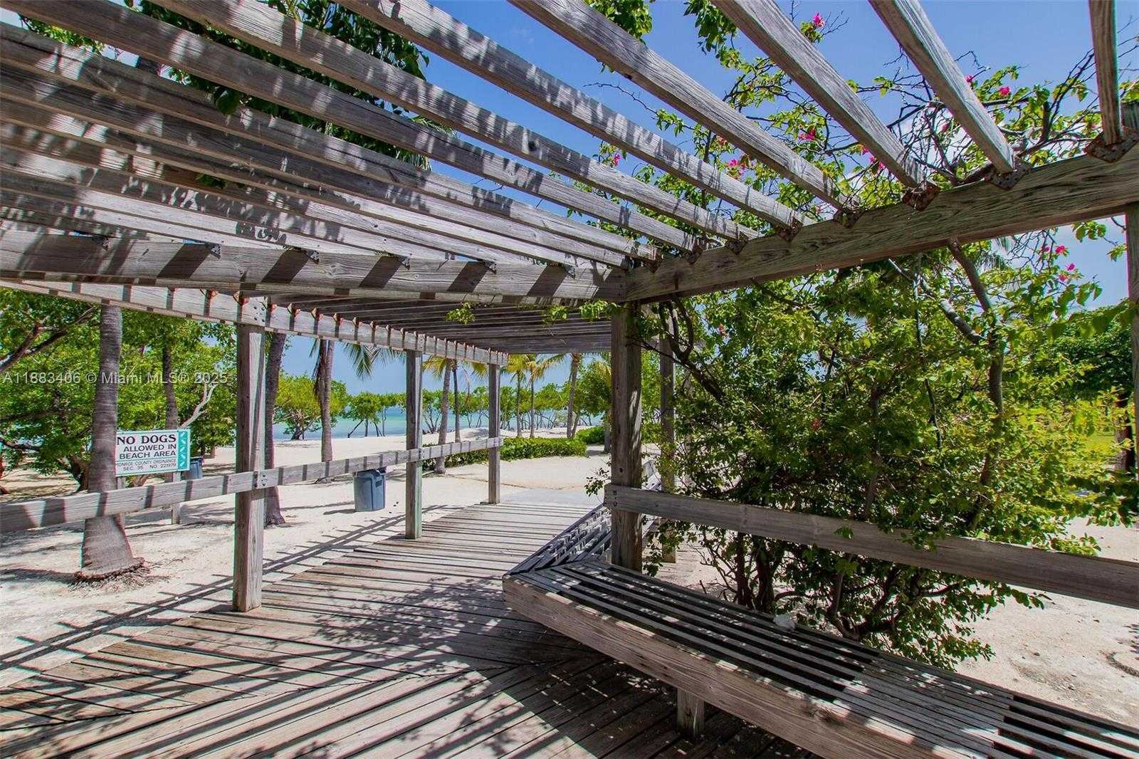 Small Image of 64 WEST PLAZA DEL SOL, Islamorada Number 63