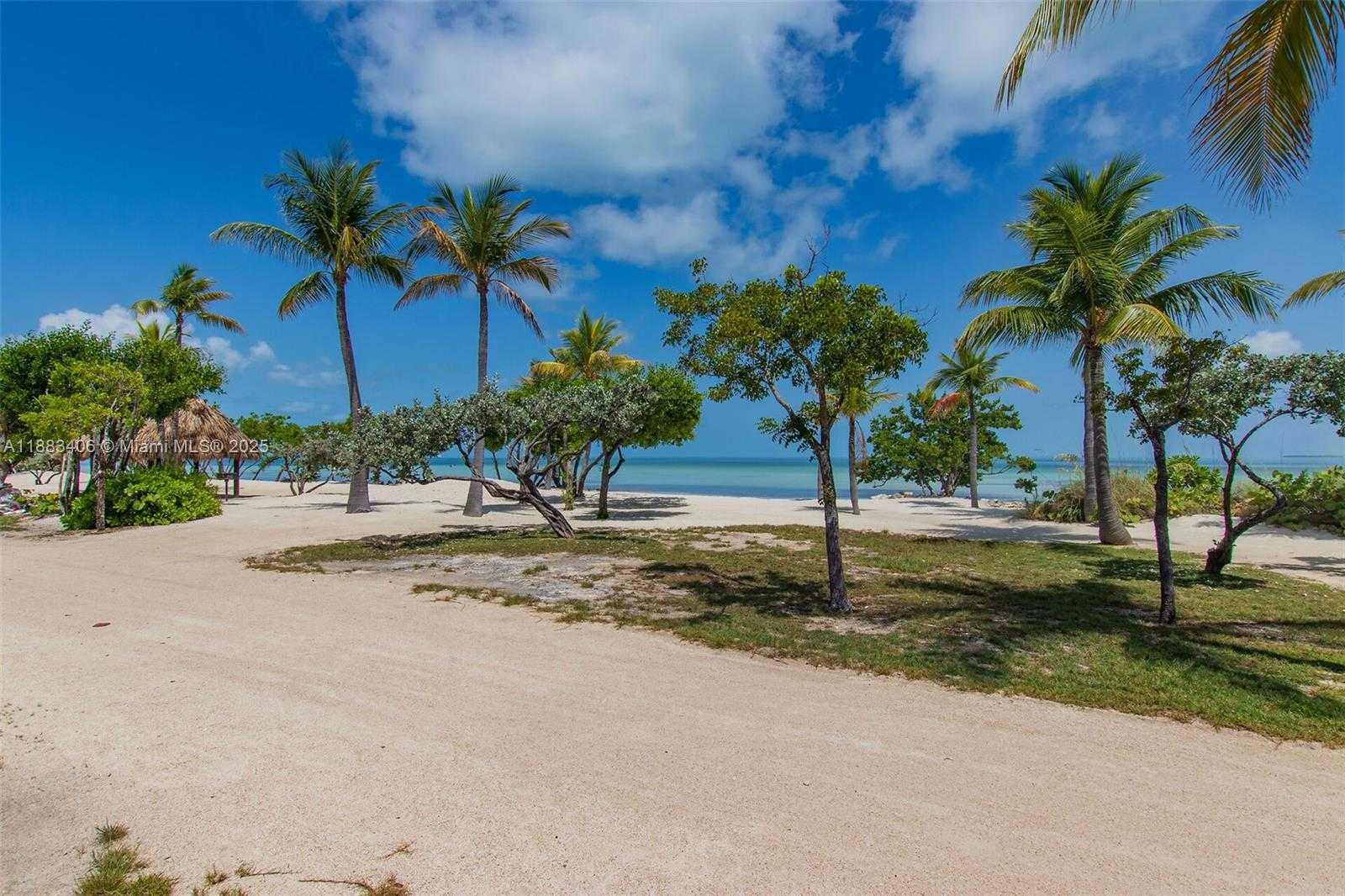 Small Image of 64 WEST PLAZA DEL SOL, Islamorada Number 68