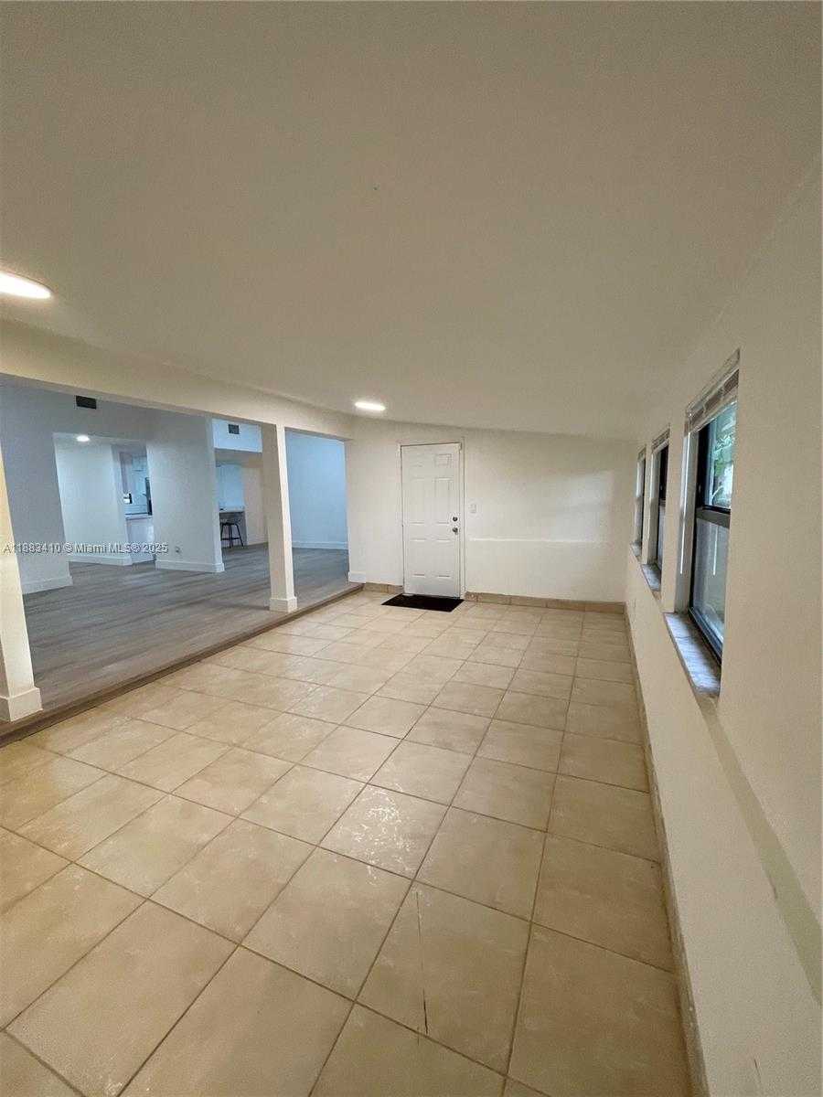 Small Image of 19620 NORTH WEST 5TH CT, Miami Gardens Number 10