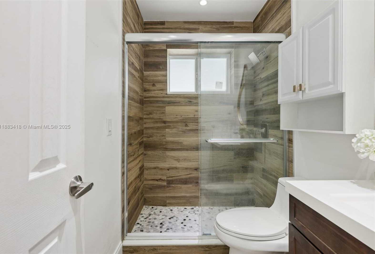 Small Image of 7952 SHALIMAR ST, Miramar Number 23