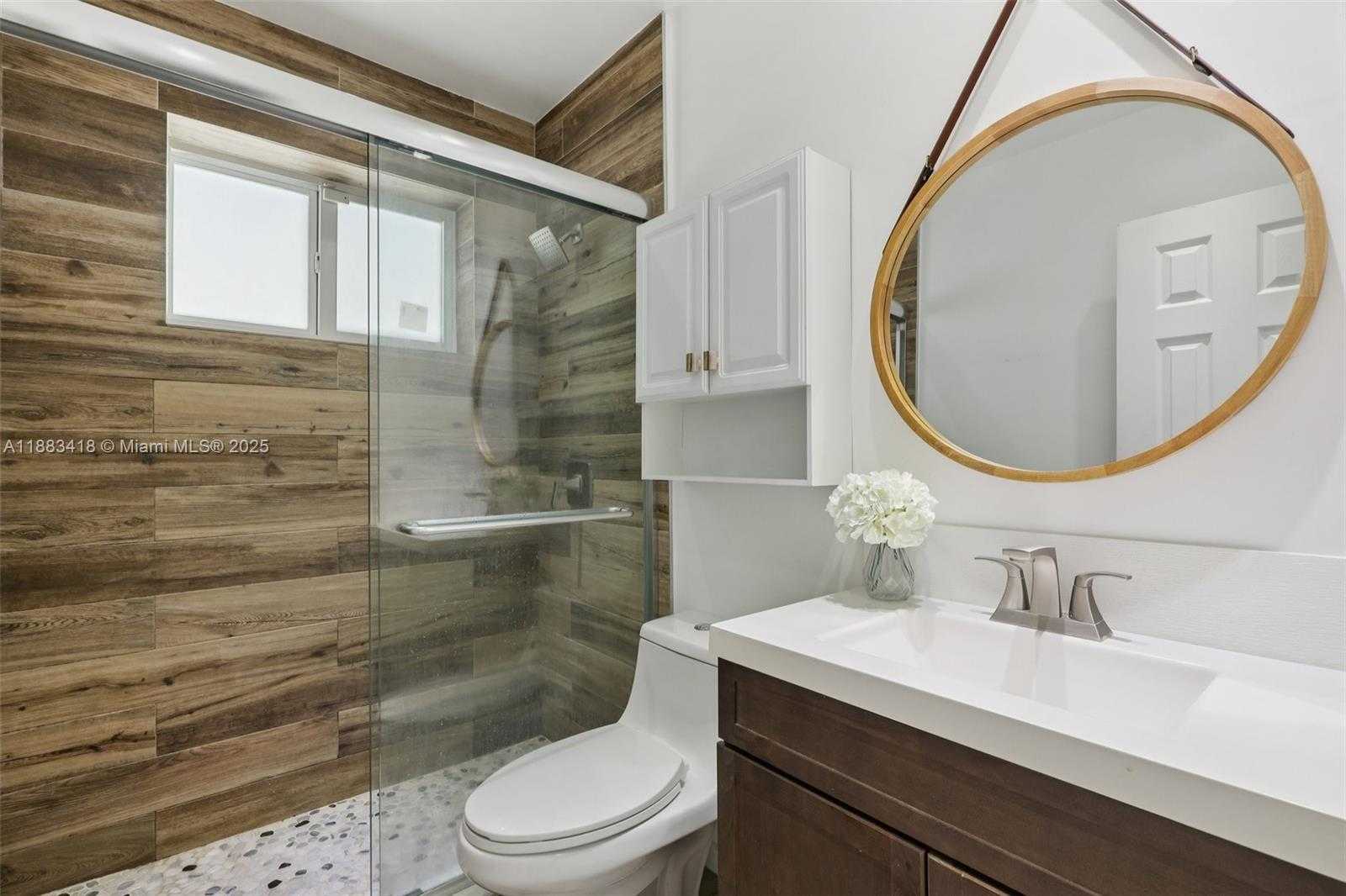Small Image of 7952 SHALIMAR ST, Miramar Number 24