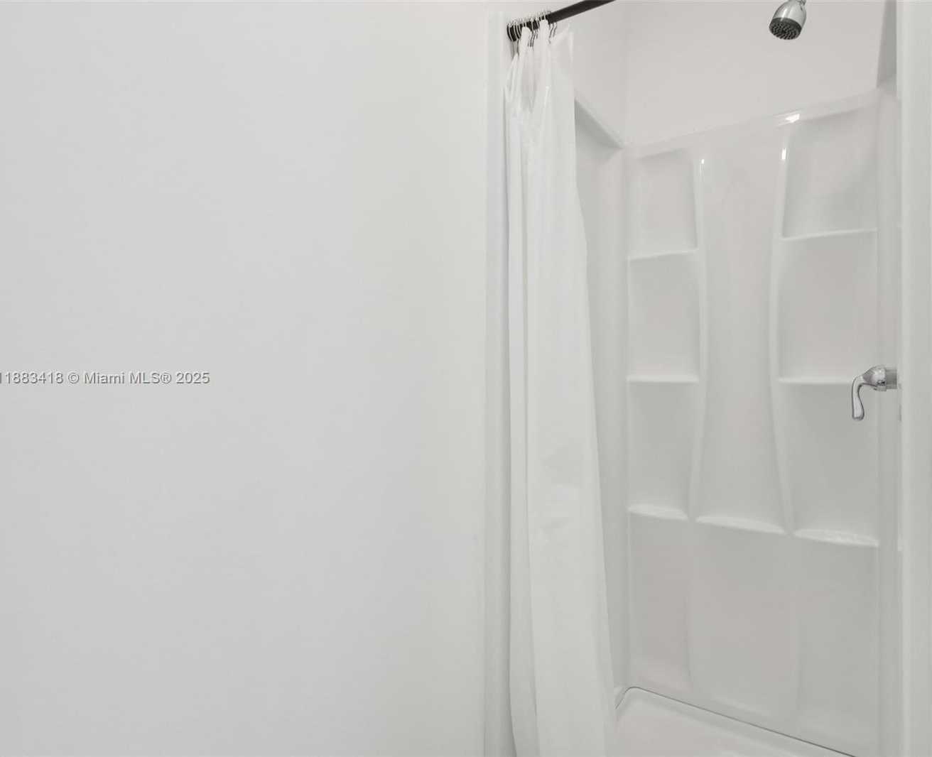 Small Image of 7952 SHALIMAR ST, Miramar Number 48